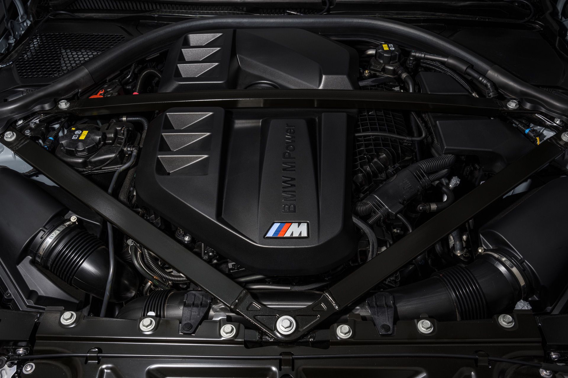 The image of BMW's inline six engine, called the S58 from the BMW M2.